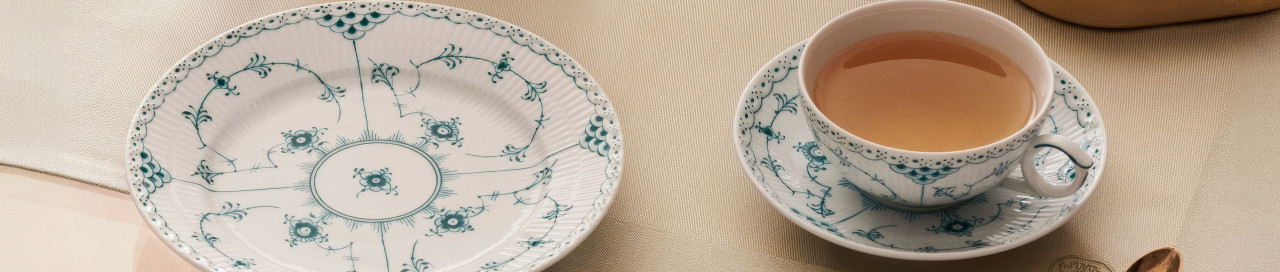 Emerald Green Fluted Half Lace