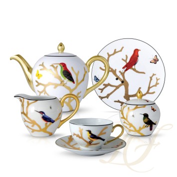 Чайный сервиз на 6 персон коллекции Aux Oiseaux бренда Bernardaud