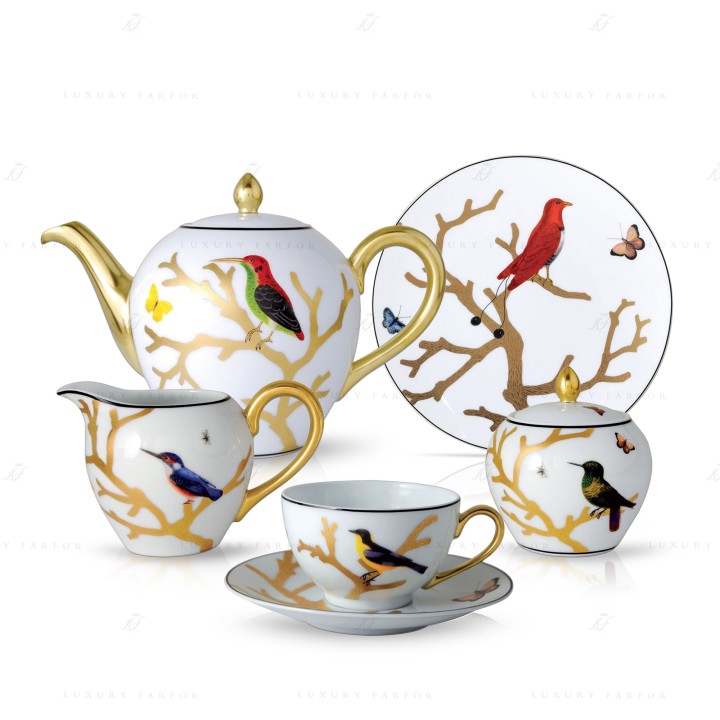 Чайный сервиз на 6 персон коллекции Aux Oiseaux бренда Bernardaud