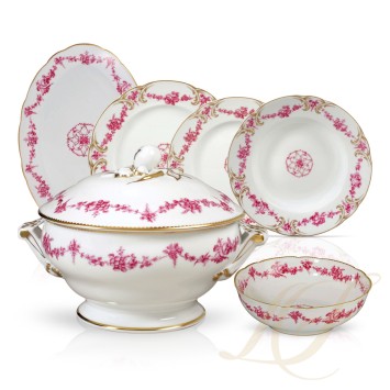 Столовый сервиз на 6 персон коллекции Louis XV бренда Bernardaud