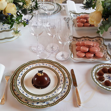 Кофейный сервиз на 6 персон коллекции Marie-Antoinette бренда Bernardaud