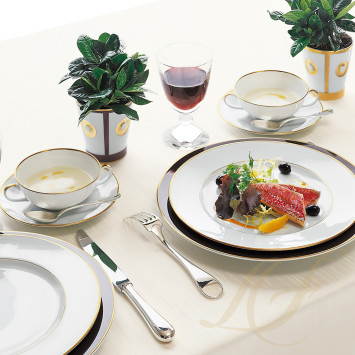 Чайный сервиз на 6 персон коллекции Palmyre бренда Bernardaud