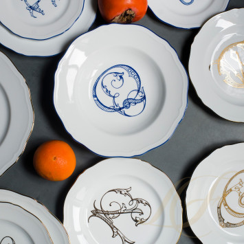 Тарелка закусочная 21см коллекции Corona Monogram Blue Cobalto бренда Richard Ginori