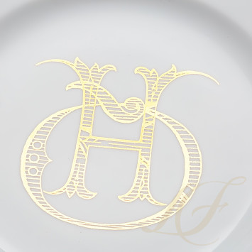 Тарелка главная 26,5см коллекции Corona Monogram Oro Brillante бренда Richard Ginori