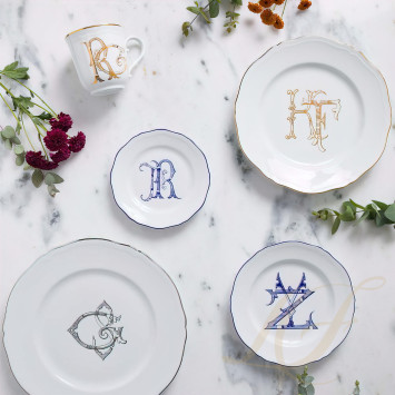 Коллекция Corona Monogram - Oro Brillante бренда Richard Ginori