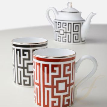 Кружка 0,37л коллекции Labirinto Scarlatto бренда Richard Ginori