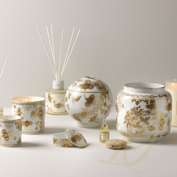 Ароматическая свеча 17см коллекции Oriente Italiano Aurum бренда Richard Ginori