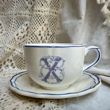 Чашка с блюдцем 