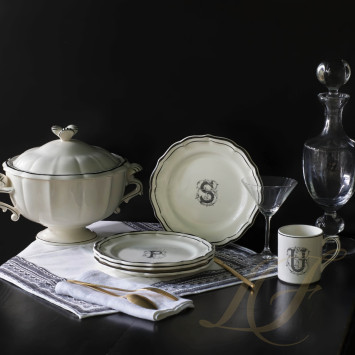 Коллекция Filet Manganese Monogramme бренда Gien