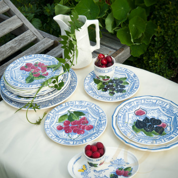 Тарелка закусочная 22см коллекции Oiseau Bleu Fruits бренда Gien