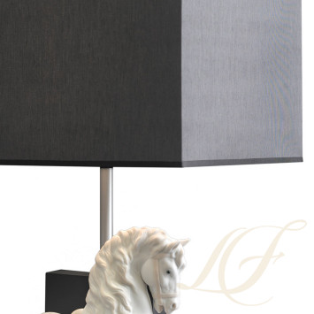 Лампа настольная 