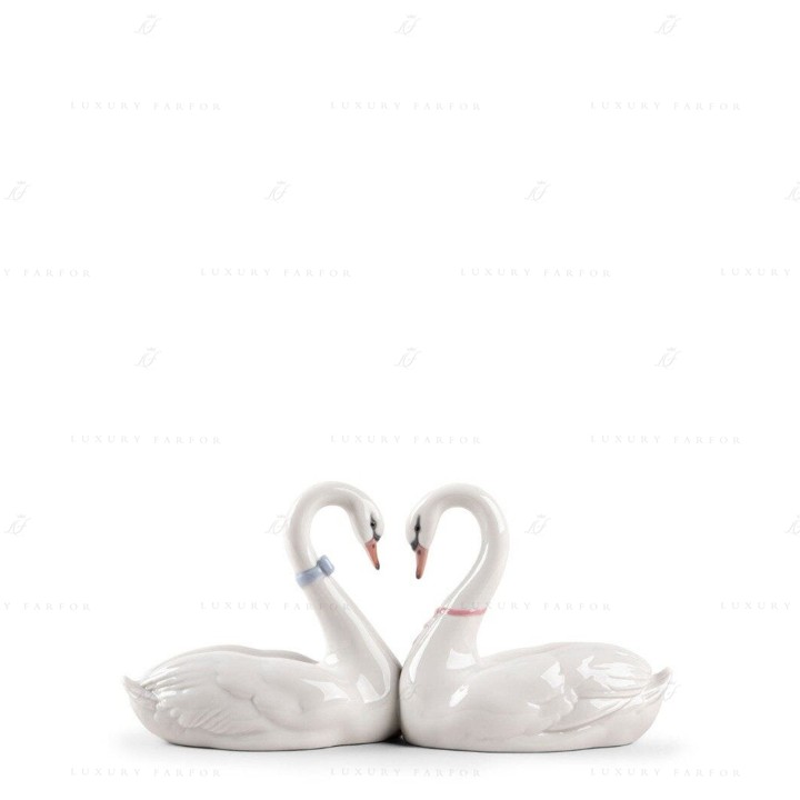 Топпер для торта 12 х 25см коллекции Endless Love бренда Lladro