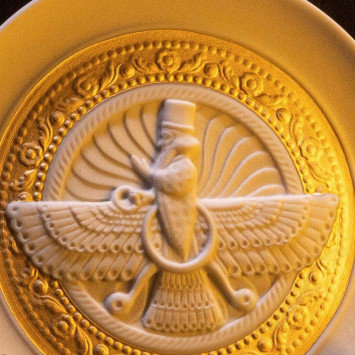 Декоративная тарелка 