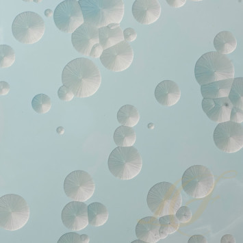 Стол с чашей 