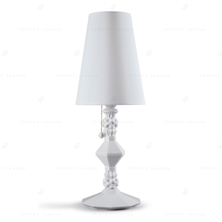 Лампа настольная (белый) 57 х 20см коллекции Belle de Nuit бренда Lladro