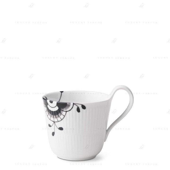 Кружка 0,33л коллекции Black Fluted Mega бренда Royal Copenhagen