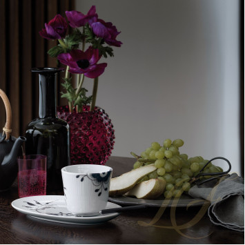 Блюдо овальное 23х15см коллекции Black Fluted Mega бренда Royal Copenhagen