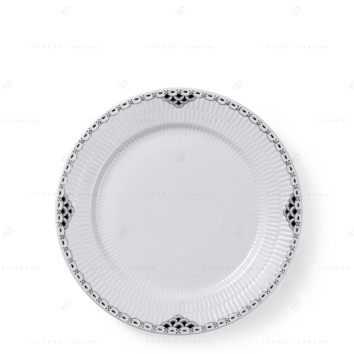 Тарелка главная 27см коллекции Black Lace бренда Royal Copenhagen