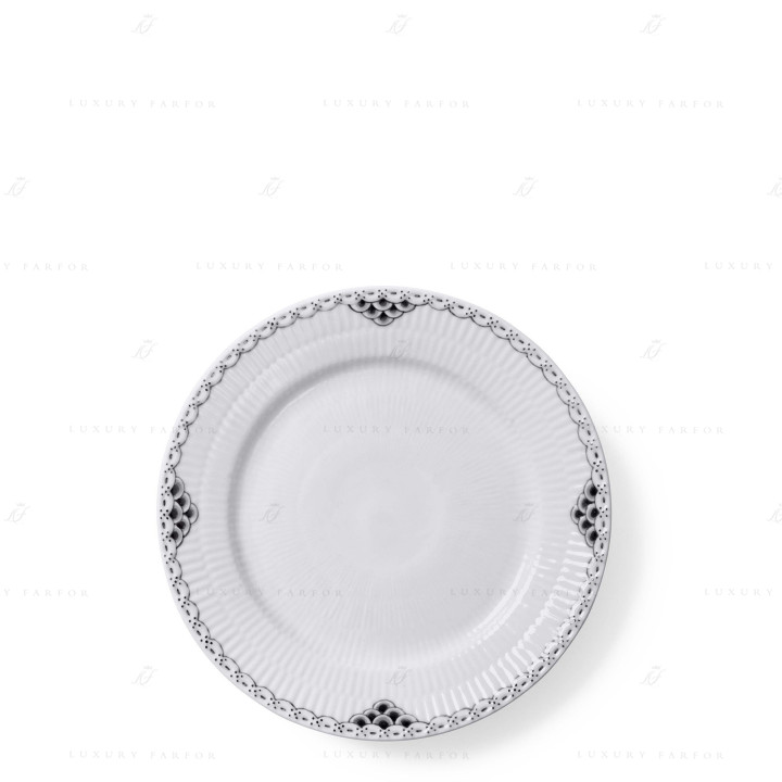 Тарелка десертная 19см коллекции Black Lace бренда Royal Copenhagen