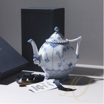 Чайник 1л коллекции Blue Fluted Full Lace бренда Royal Copenhagen