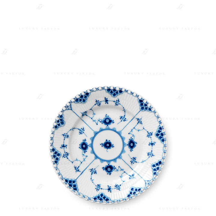Тарелка десертная 17см коллекции Blue Fluted Full Lace бренда Royal Copenhagen