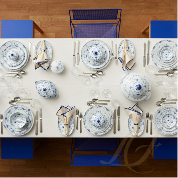 Тарелка закусочная 19см коллекции Blue Fluted Full Lace бренда Royal Copenhagen