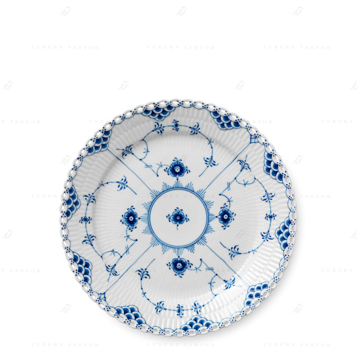 Тарелка главная 25см коллекции Blue Fluted Full Lace бренда Royal Copenhagen