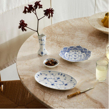 Тарелка 21см коллекции Blue Fluted Full Lace бренда Royal Copenhagen
