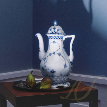 Кофейник 1,5л коллекции Blue Fluted Full Lace бренда Royal Copenhagen