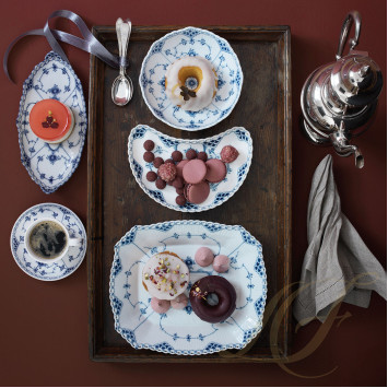 Чаша на ножке 0,42л коллекции Blue Fluted Half Lace бренда Royal Copenhagen