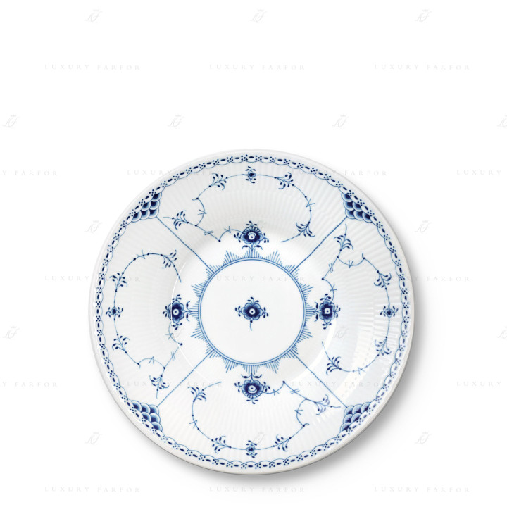 Тарелка глубокая 24см коллекции Blue Fluted Half Lace бренда Royal Copenhagen