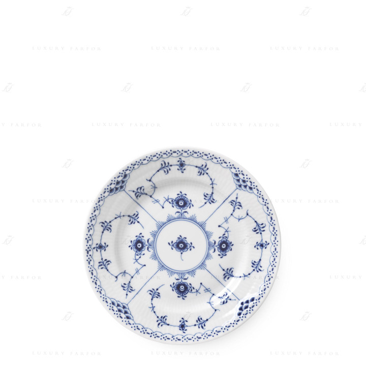 Тарелка десертная 17см коллекции Blue Fluted Half Lace бренда Royal Copenhagen
