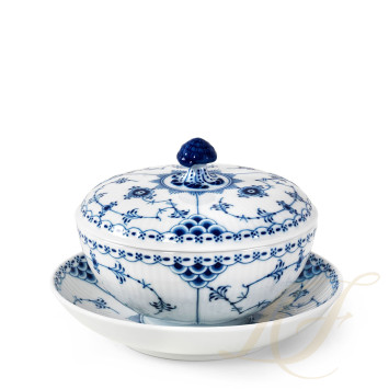 Чаша с блюдцем и с крышкой 0,3л коллекции Blue Fluted Half Lace бренда Royal Copenhagen