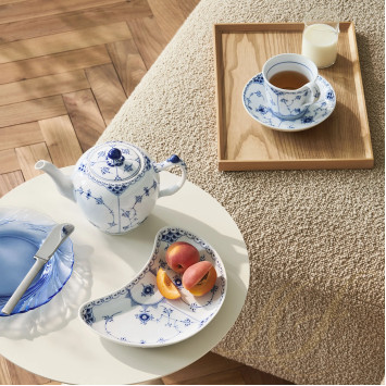 Чайник 0,7л коллекции Blue Fluted Half Lace бренда Royal Copenhagen