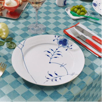 Тарелка главная 25см коллекции Blue Fluted Mega 