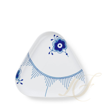 Блюдо треугольное 23см коллекции Blue Fluted Mega бренда Royal Copenhagen