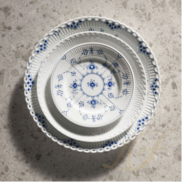 Тарелка десертная 17см коллекции Blue Fluted Plain бренда Royal Copenhagen