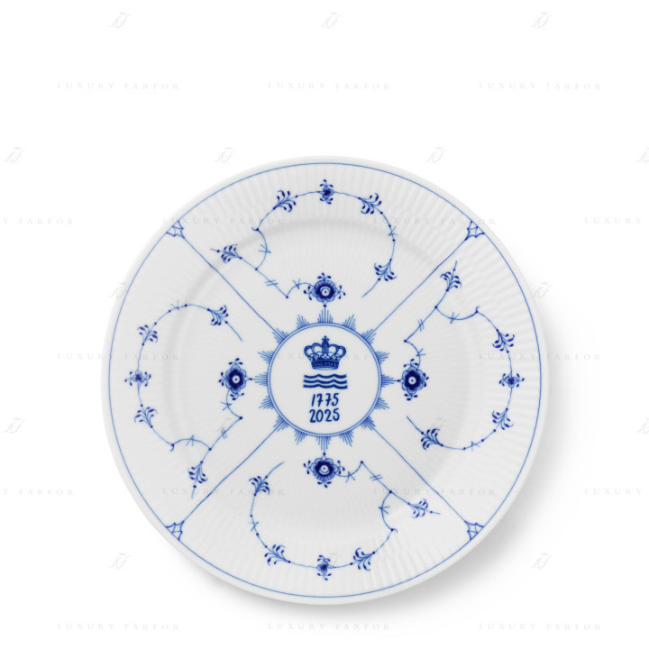 Тарелка рождественская 27см коллекции Blue Fluted Plain бренда Royal Copenhagen