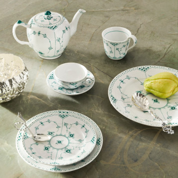 Коллекция Emerald Green Fluted Half Lace бренда Royal Copenhagen
