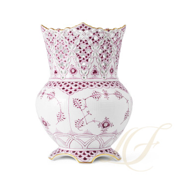 Ваза 22см коллекции Purpur Fluted Full Lace (Лимитированная серия) бренда Royal Copenhagen