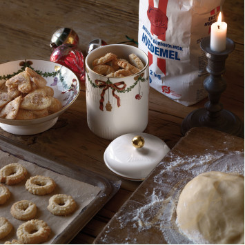 Чаша на ножке 18см коллекции Star Fluted Christmas бренда Royal Copenhagen