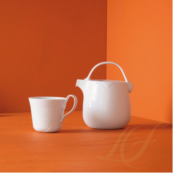 Кружка 0,35л коллекции White Elements бренда Royal Copenhagen