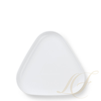 Блюдо треугольное 23см коллекции White Fluted бренда Royal Copenhagen