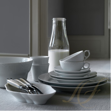 Чашка чайная с блюдцем 0,2л коллекции White Fluted Half Lace бренда Royal Copenhagen