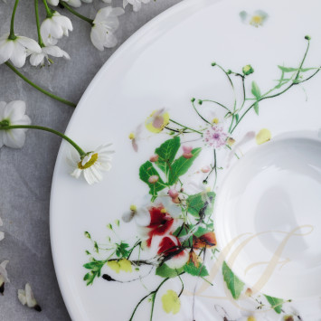 Чайный сервиз на 6 персон коллекции Brillance Fleurs Sauvages бренда Rosenthal