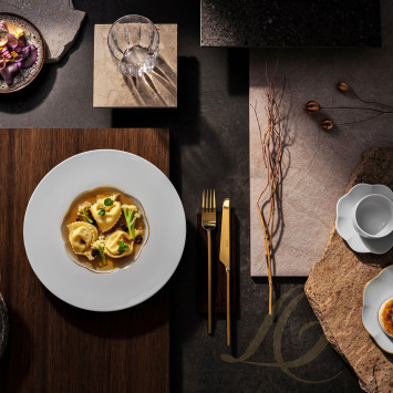 Тарелка 30см коллекции Sonetto Oro бренда Rosenthal