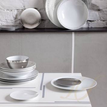 Тарелка подстановочная 33см коллекции TAC Skin Platin бренда Rosenthal