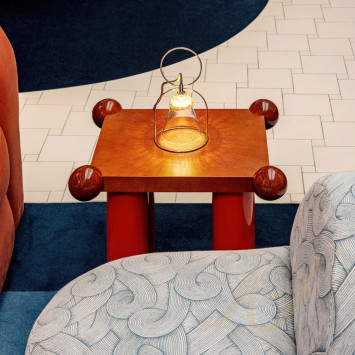 Настольная лампа 