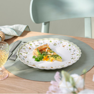 Тарелка главная 26,8см коллекции Easter Delight бренда VB