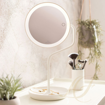 LED-зеркало для макияжа с подсветкой 